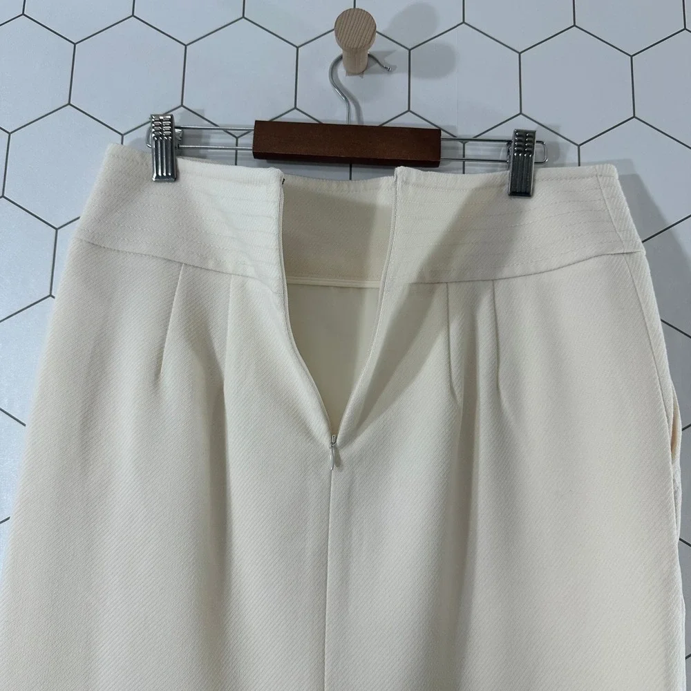 Ann Taylor LOFT Cream Sailor Pencil Skirt Size 6 Button Accent Textured Lined‎